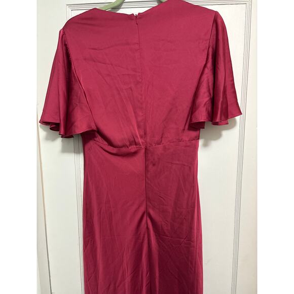 Mac Duggal Flounce Sleeve V-Neck Trumpet Gown / Size 6 - Picture 5 of 6